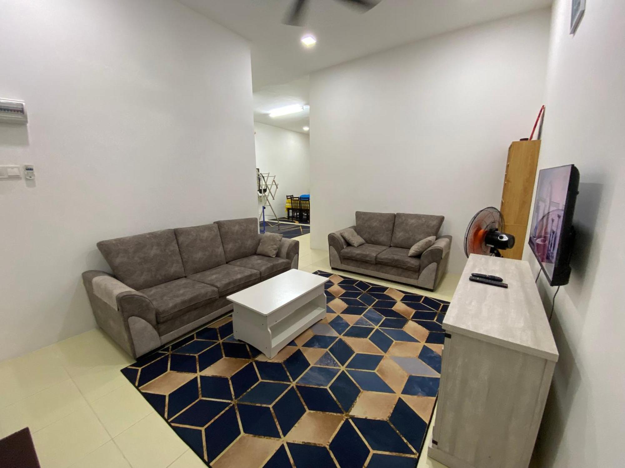 Homestay Cikgu Ahmed Batu Kikir Buitenkant foto